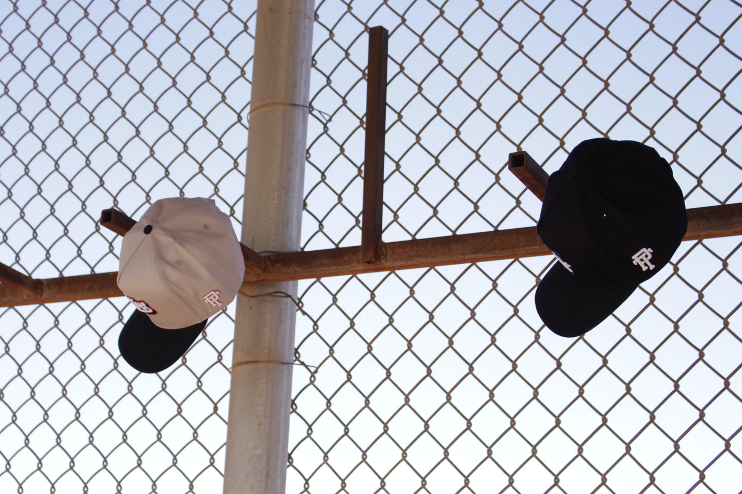 Pelotero Brand Logo- Hoy Se Juega Snapback - Grey with Black Brim